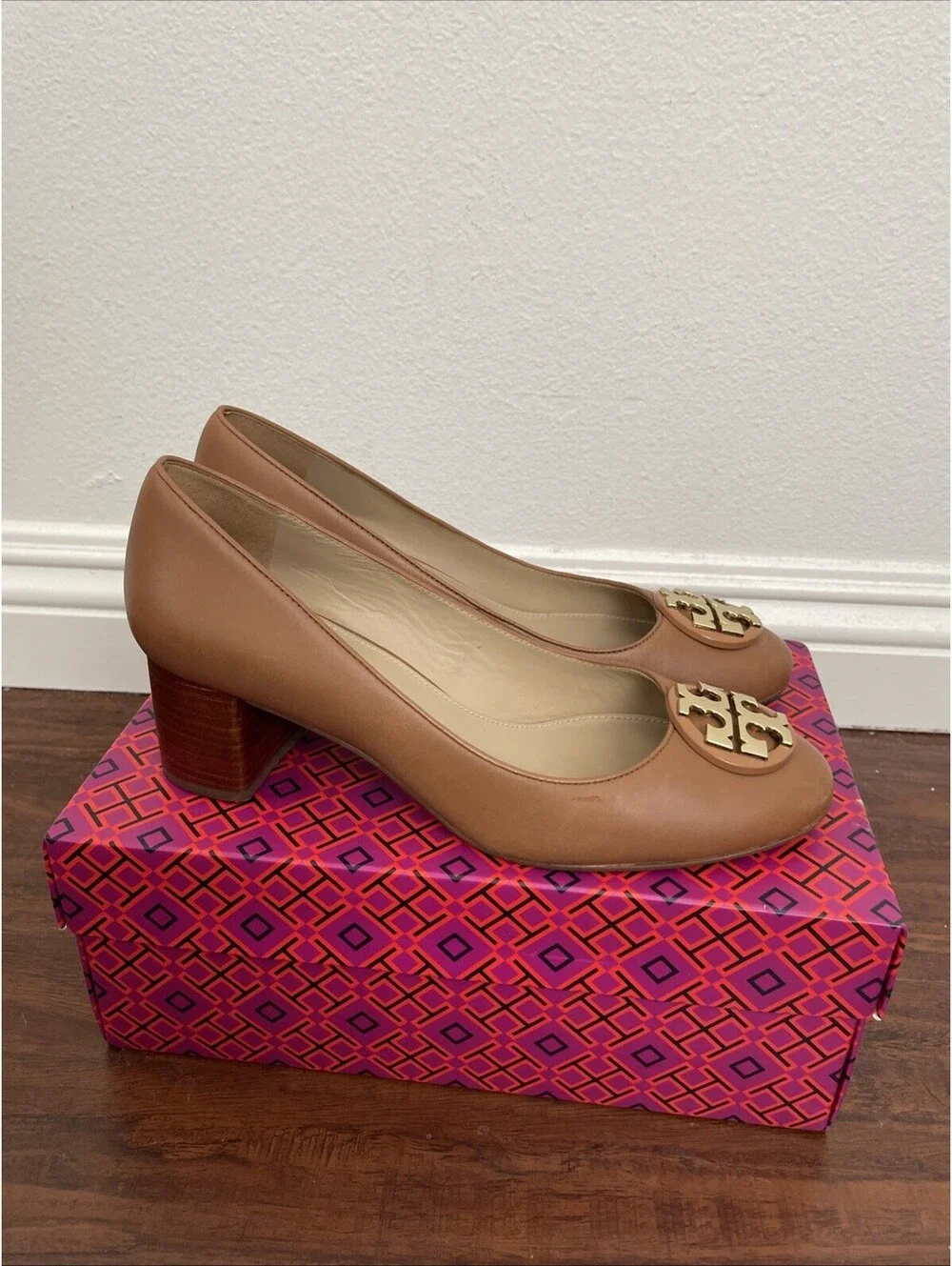 Tory Burch tory burch
